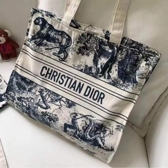✨Dior Wardujuy Tote bag 🔥 - Picture 1 of 8